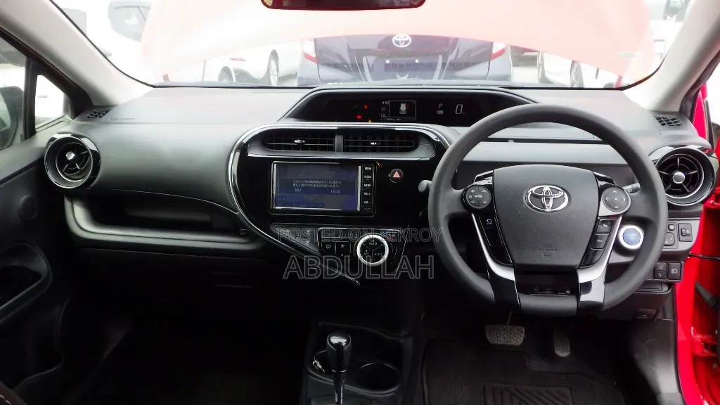 Toyota Aqua 2021 Red