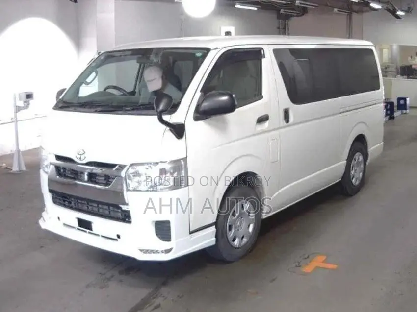 Car 2021 White