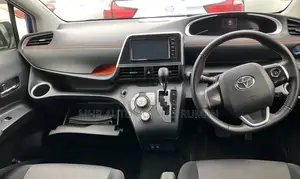 Toyota Sienta 1.5 FWD 2021 Blue