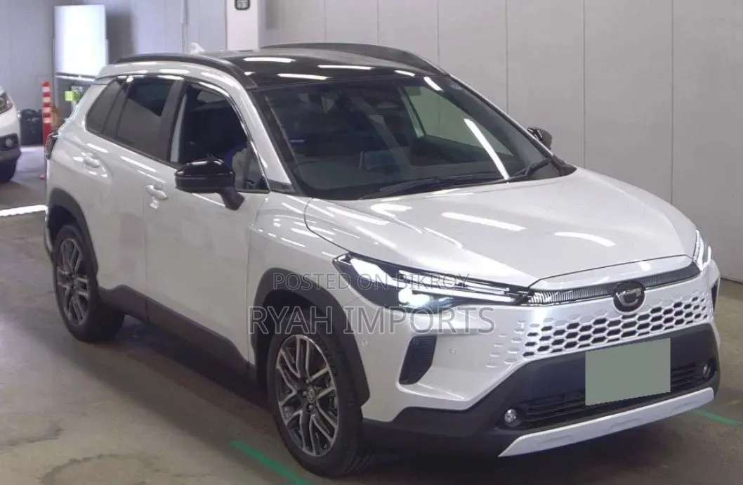 New Toyota Corolla Cross XLE AWD 2026 Pearl