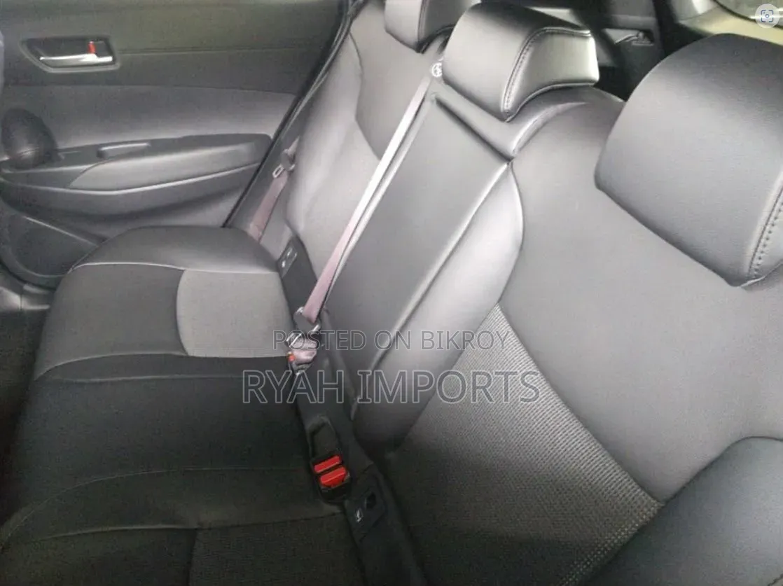 New Toyota Corolla Cross XLE AWD 2026 Pearl