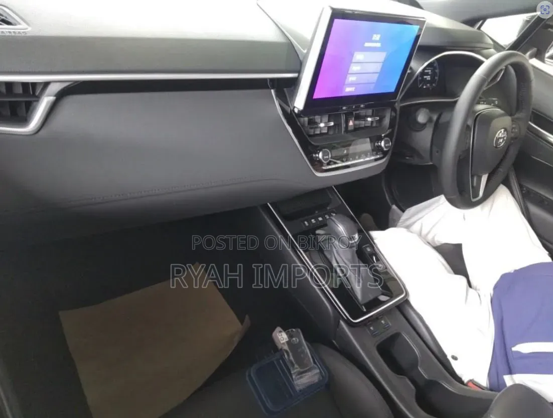 New Toyota Corolla Cross XLE AWD 2026 Pearl