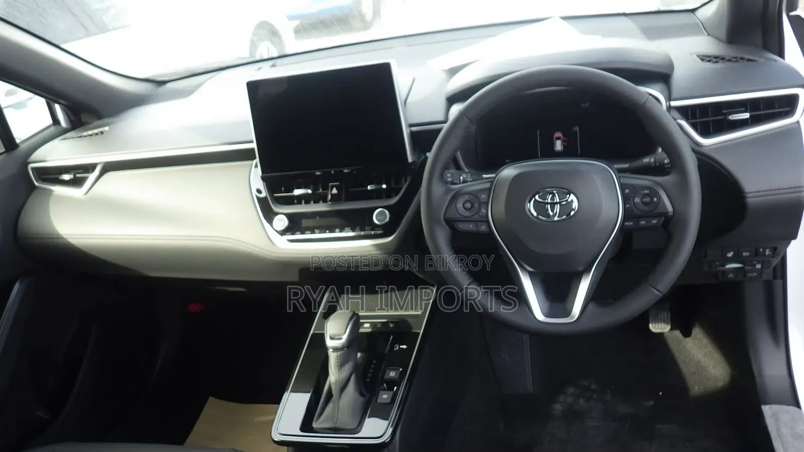 New Toyota Corolla Cross XLE AWD 2026 Pearl