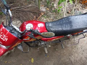 Hero HF Deluxe 2020 Red
