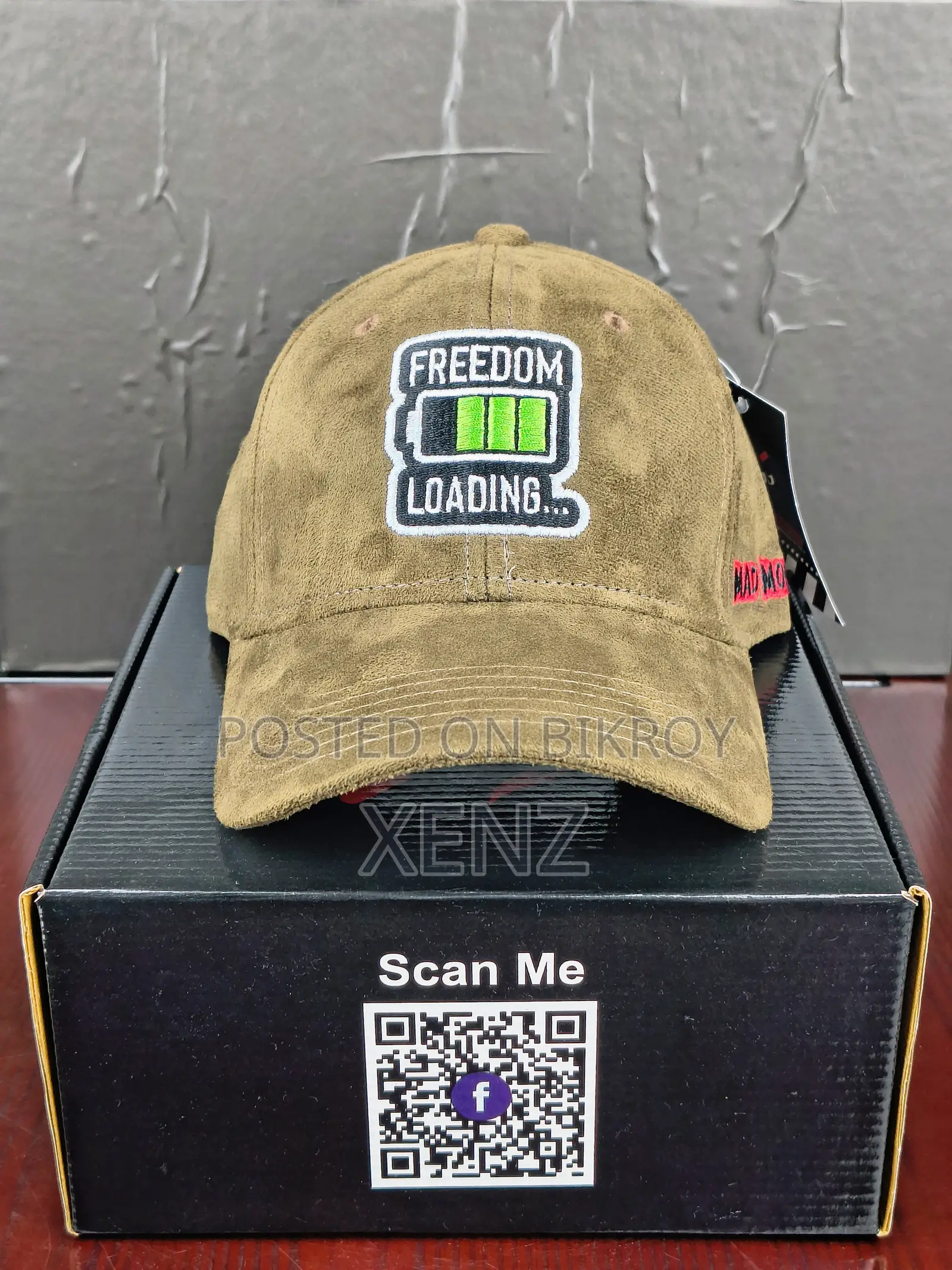 Mad Monkey Premium Cap – Style Meets Comfort (Logo Design)