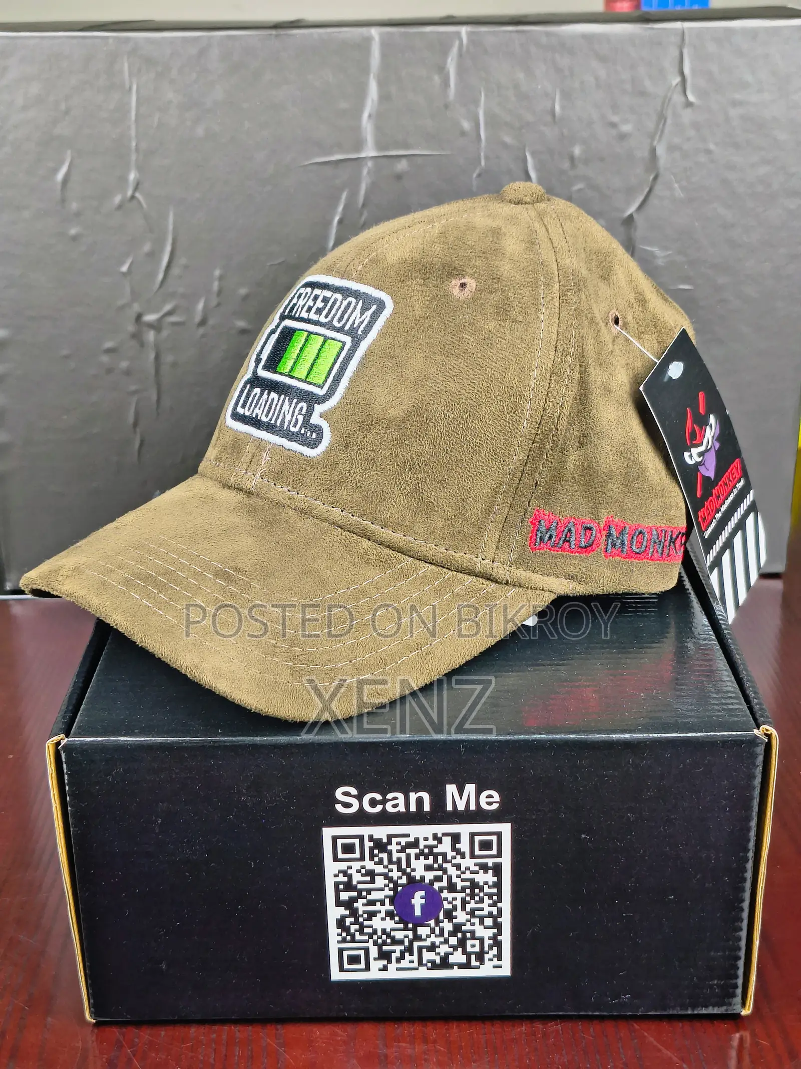 Mad Monkey Premium Cap – Style Meets Comfort (Logo Design)