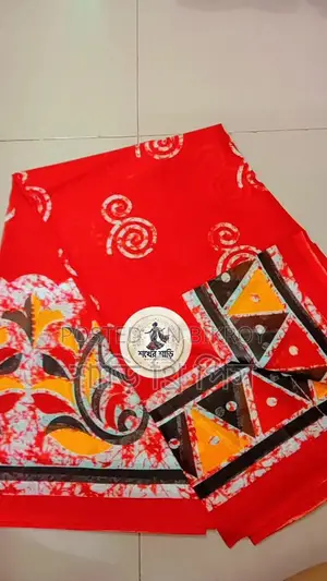 শুতি প্রিন্টের শাড়ি 