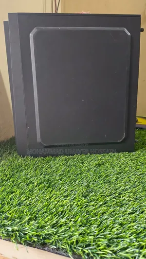 Desktop Computer 8GB Intel Core I7 HDD+SSD 750GB