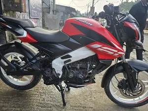 Bajaj Pulsar NS 160 2022 Red