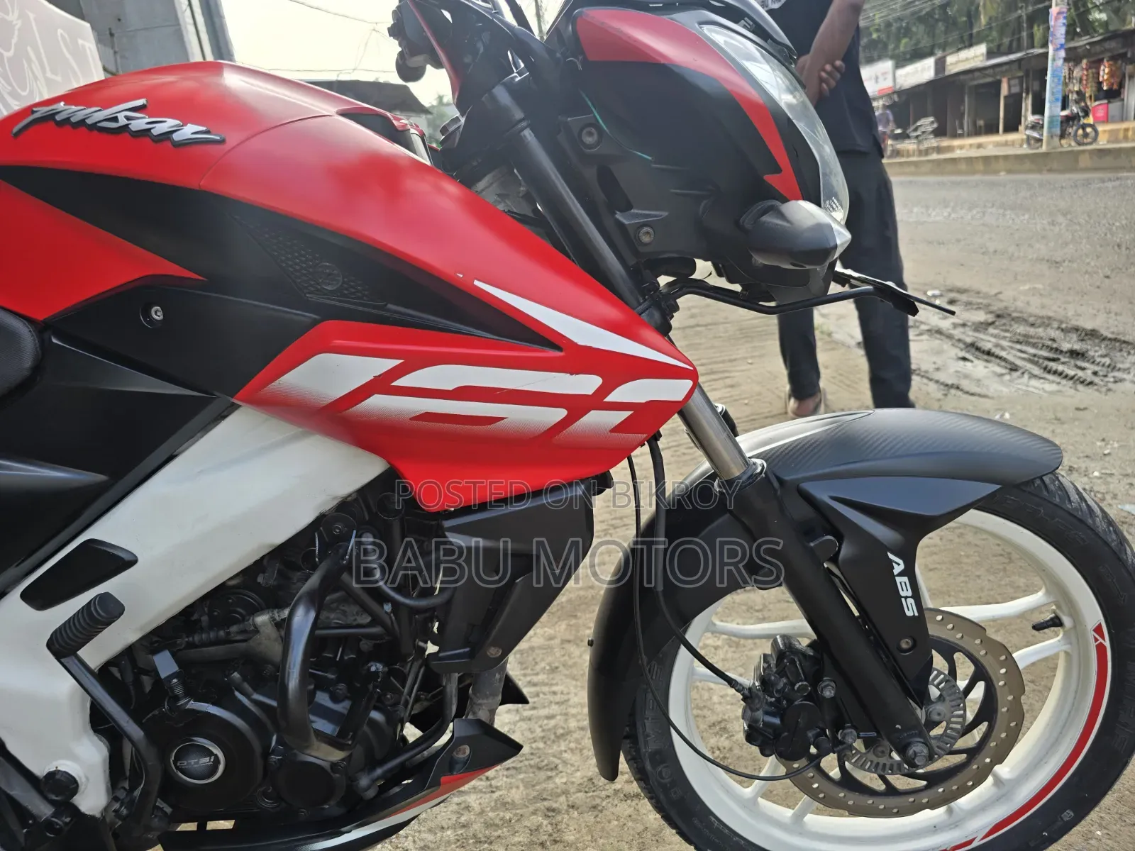 Bajaj Pulsar NS 160 2022 Red