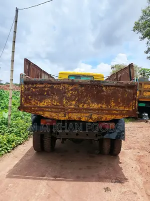 Tipper Tata 2017