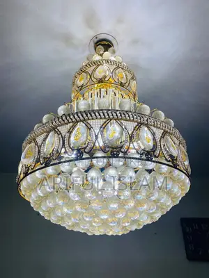 ক্রিস্টাল ঝাড়বাতি