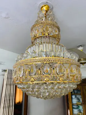 ক্রিস্টাল ঝাড়বাতি
