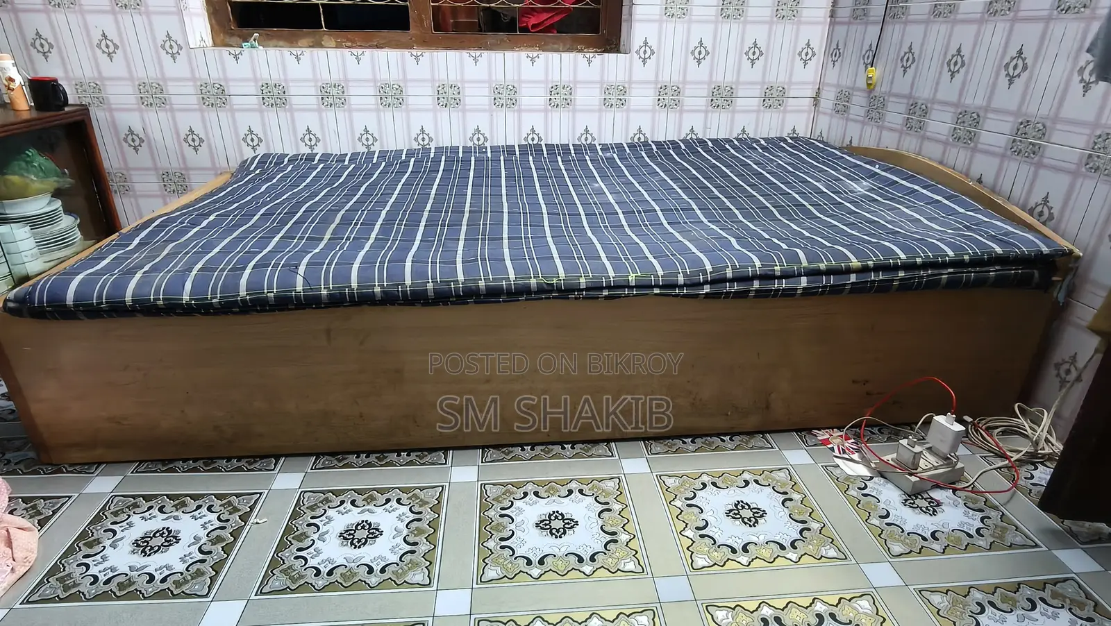 Semi Double Bed With Mattresses