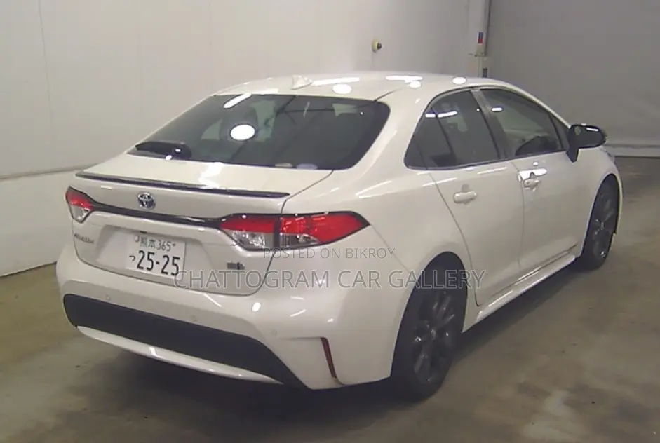 Toyota Corolla 2021 Pearl
