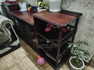 Showcase Used