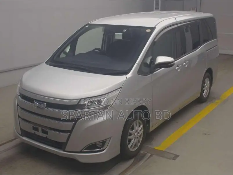 Toyota Noah 2021 Silver