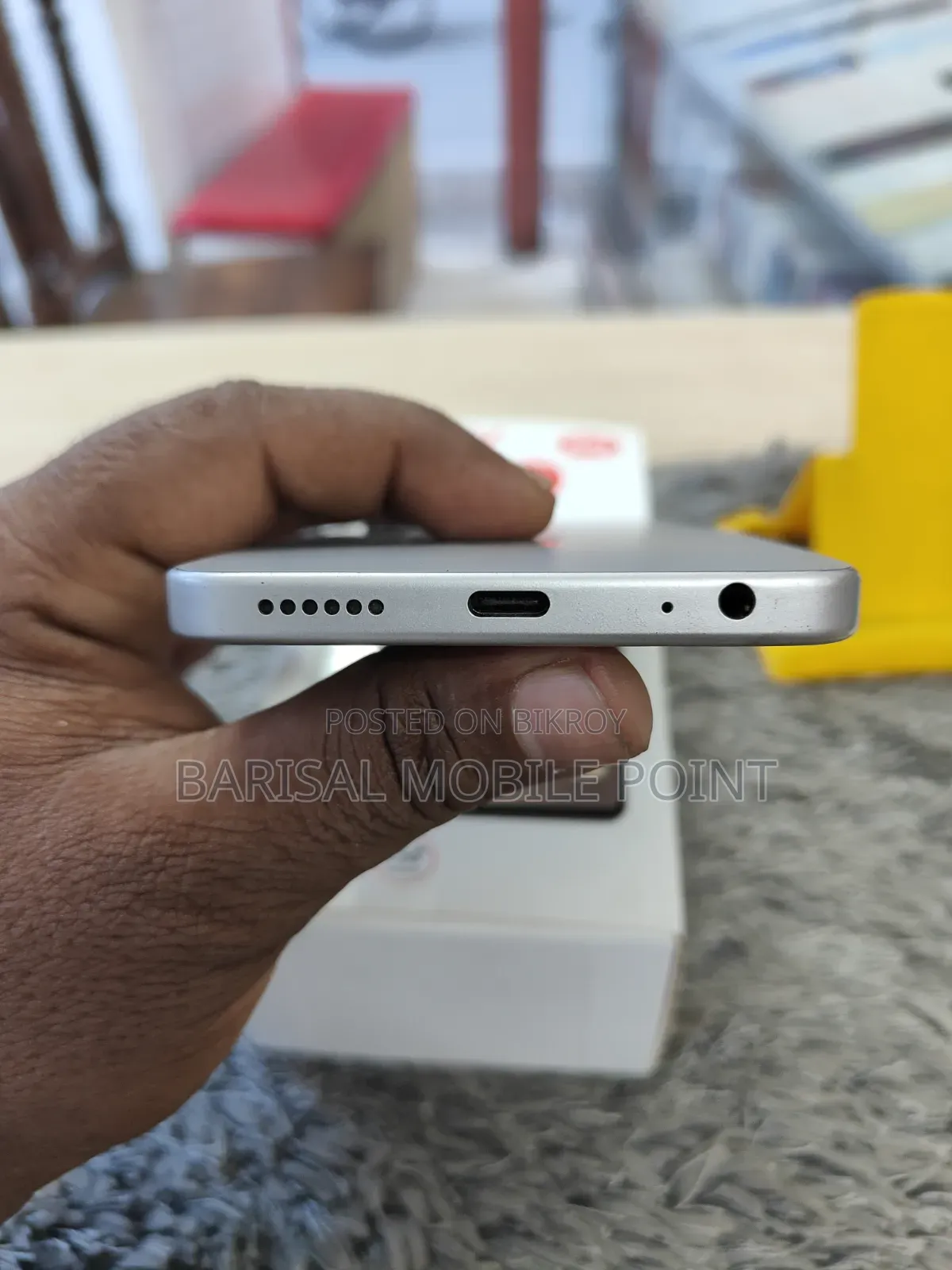 আইটেল সিটি ১০০ ১২৮ জিবি সিলভার
