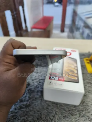 আইটেল সিটি ১০০ ১২৮ জিবি সিলভার