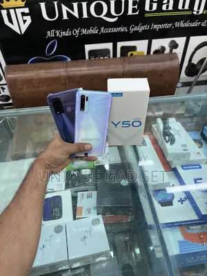 Vivo Y50 128 GB Blue