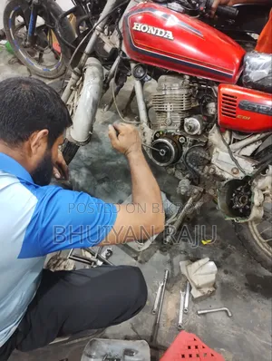Honda 2001 Red