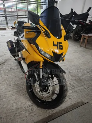 Yamaha R15 V3 2022 Yellow