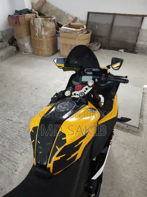Yamaha R15 V3 2022 Yellow