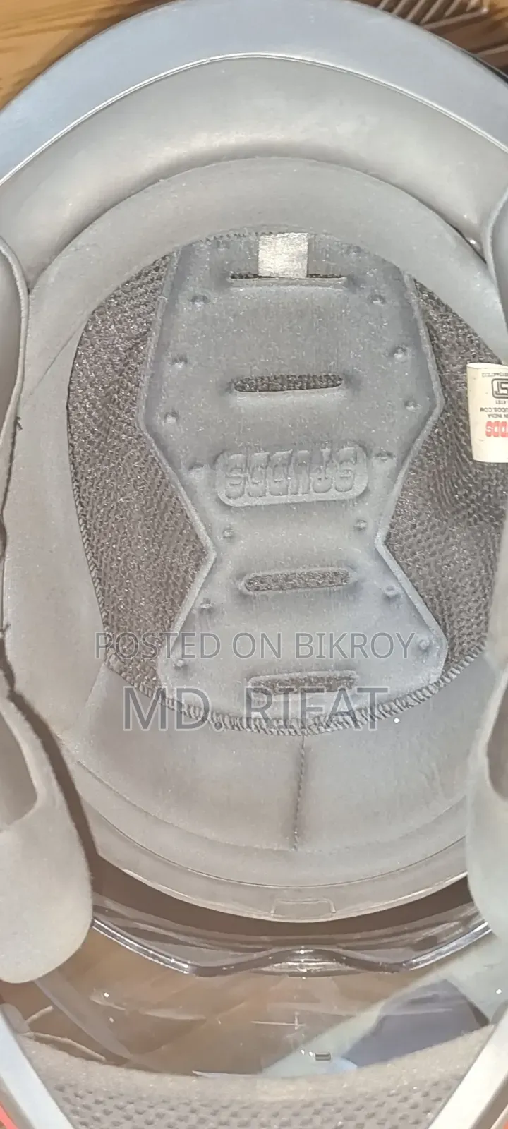 Helmet {STUDDS}