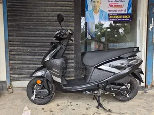 New Hero Pleasure 2024 Black