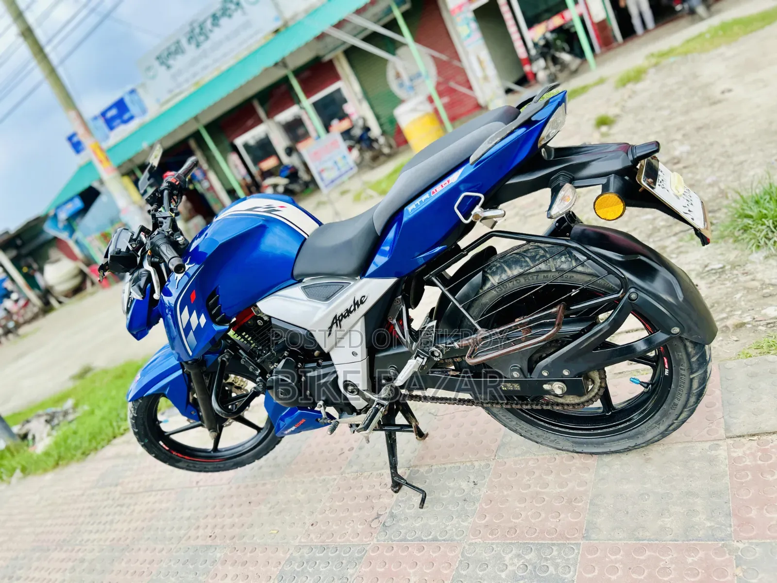 TVS Apache 160 4V 2023 Blue