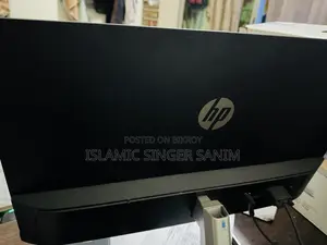HP M22f Monitor