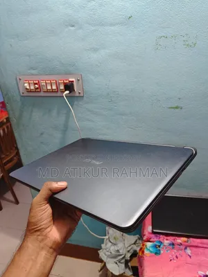 Laptop ASUS X501U 8GB Intel Core I5 SSD 250GB
