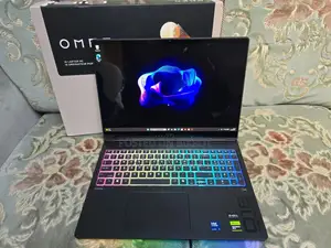New Laptop HP Omen Max 16 64GB Intel Core Ultra 9 SSD 4T