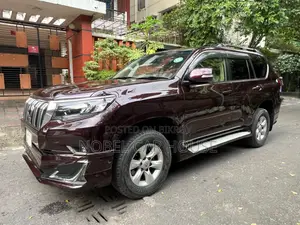 Toyota Land Cruiser Prado 2011 Maroon