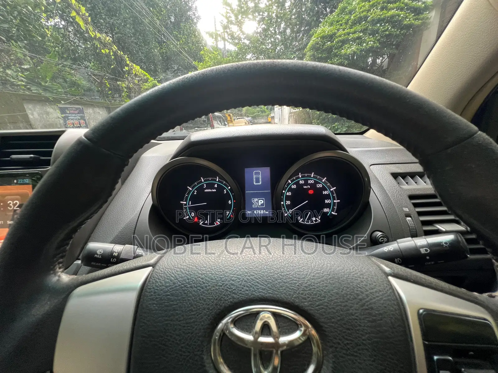 Toyota Land Cruiser Prado 2011 Maroon