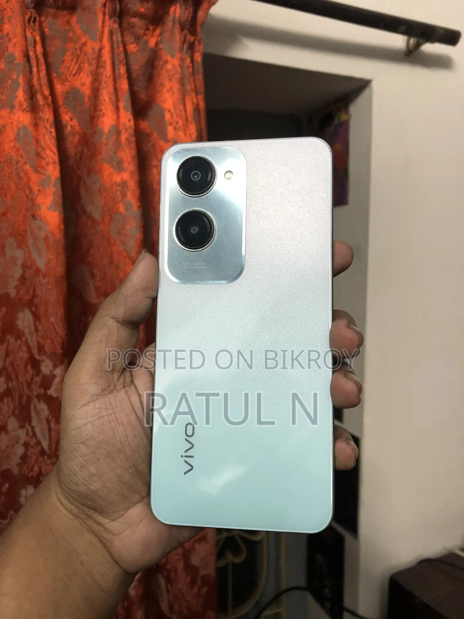 ভিভো ওয়াই১৮ ১২৮ জিবি নীল