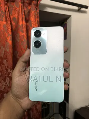 ভিভো ওয়াই১৮ ১২৮ জিবি নীল