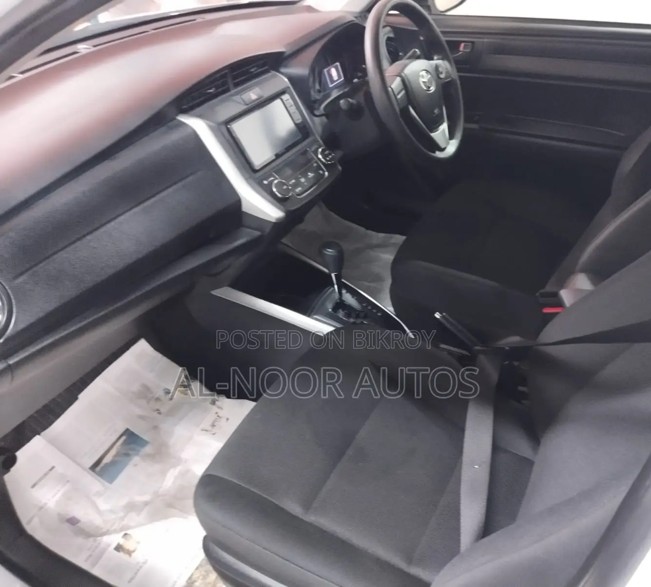 Toyota Corolla Fielder 1.5 Hybrid FWD 2021 White