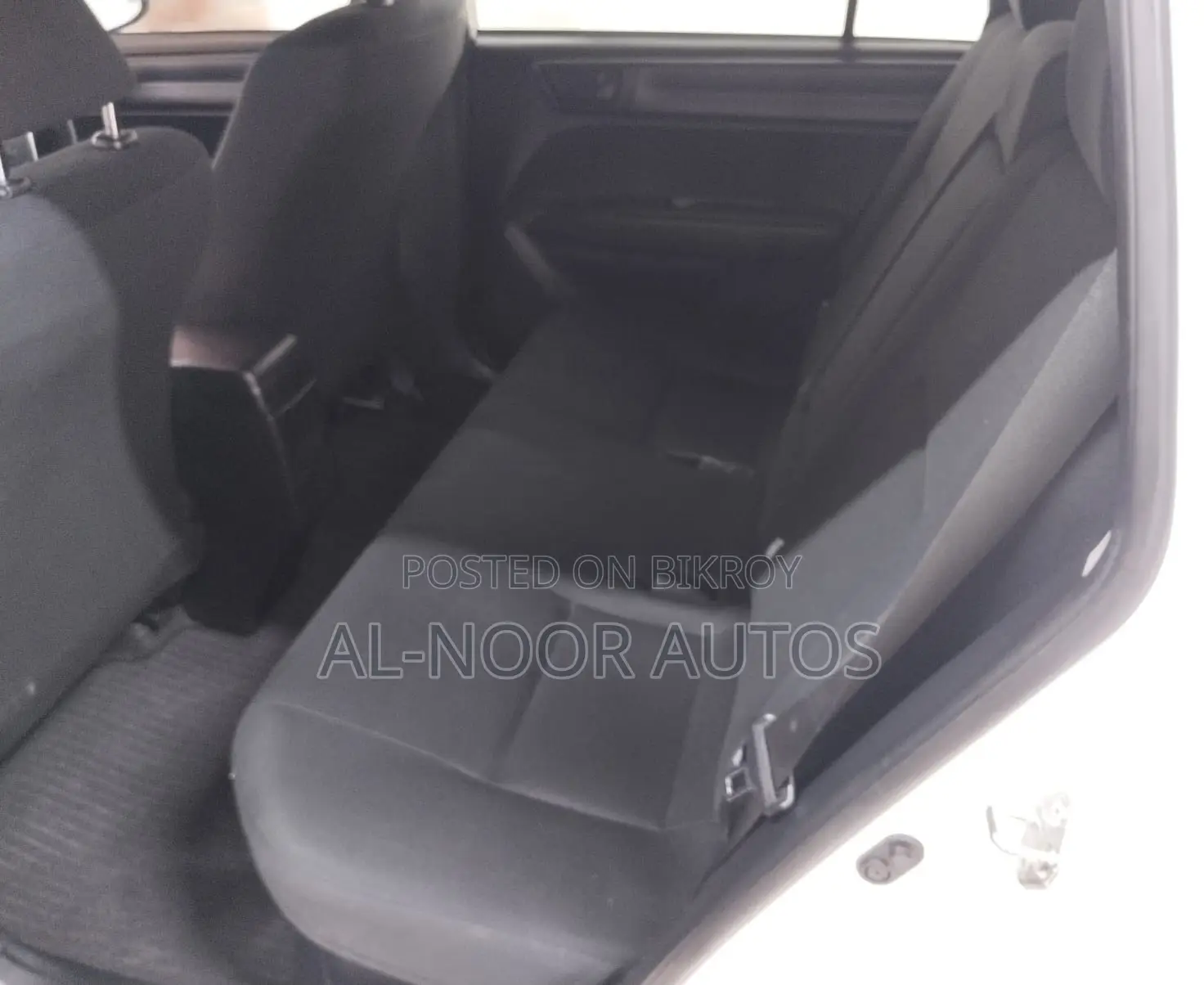 Toyota Corolla Fielder 1.5 Hybrid FWD 2021 White
