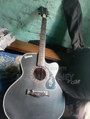 Givson Acoustic Guitar (With Bag) বিক্রি করা হবে!