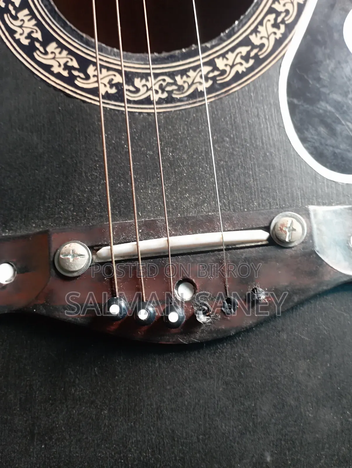 Givson Acoustic Guitar (With Bag) বিক্রি করা হবে!