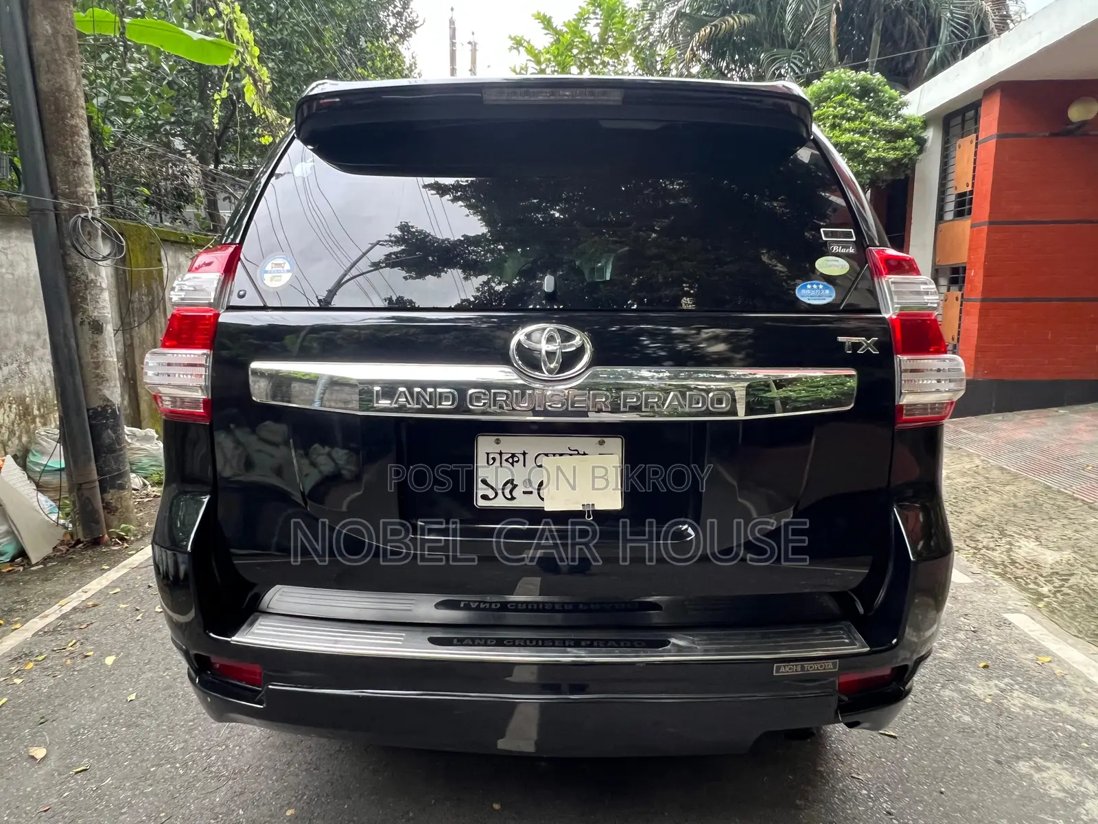 Toyota Land Cruiser Prado 2011 Black