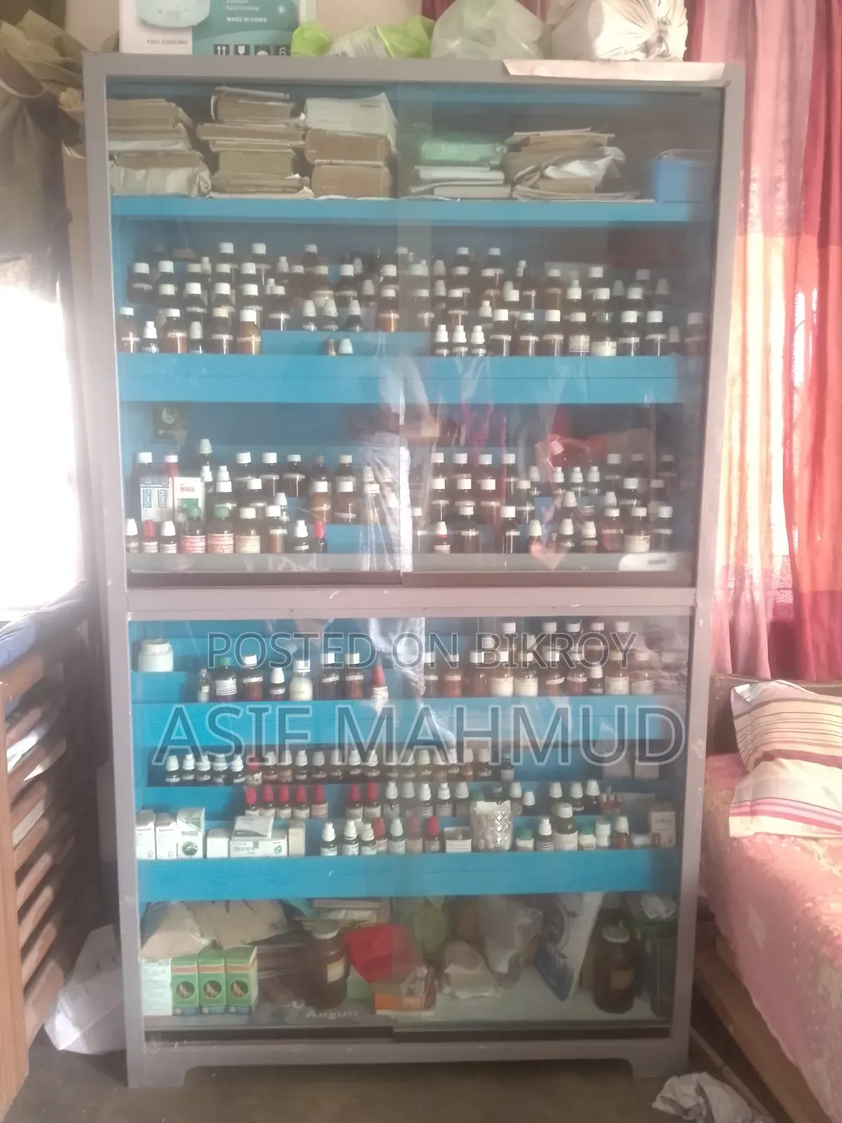 হোমিওপ্যাথি ওষুধ কেবিনেট