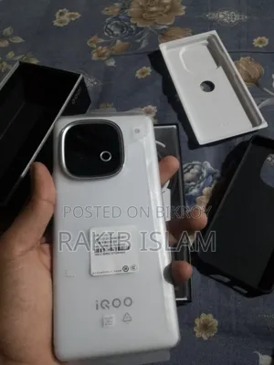 iQOO Z10 256 GB White