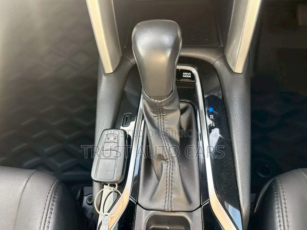 Toyota Corolla Cross 2022 Pearl