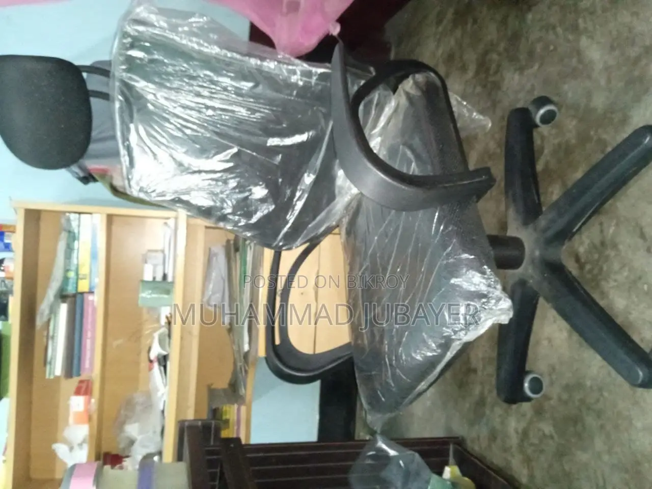 Executive Chair – Mesh Back, Adjustable, Wheeled