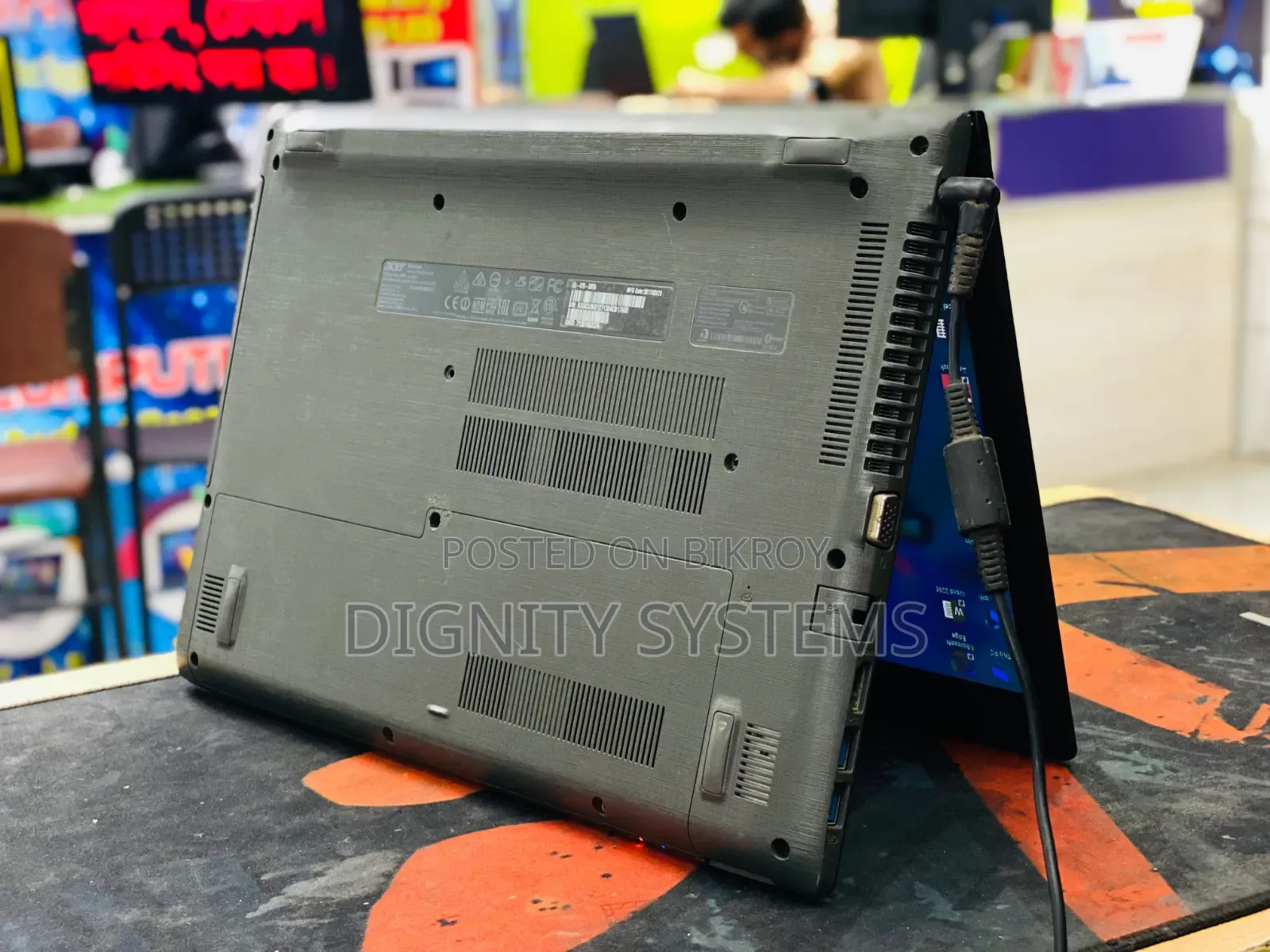 Laptop Acer Aspire E5-475 4GB Intel Core I3 SSD 128GB