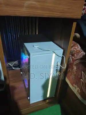 Desktop Computer 8GB RAM Intel Core i3 512GB HDD