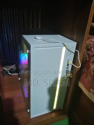 Desktop Computer 8GB RAM Intel Core i3 512GB HDD