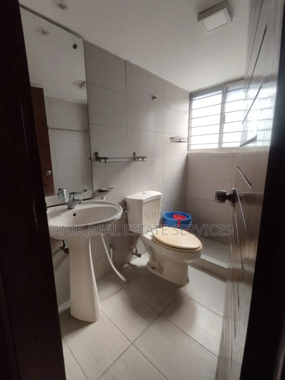 Furnished 3bdrm Apartment in Anik Real Estate, Gulshan for Rent